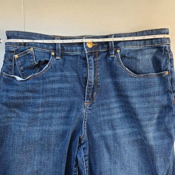 630-30 Chico’s Sequin Ankle Boyfriend Jeans Women’s Chico Size 2R (12/14) - Picture 5 of 9